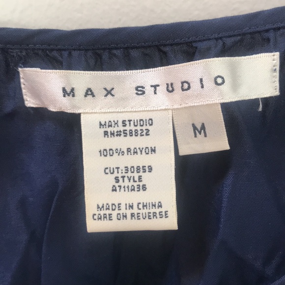 Max studio top - Picture 3 of 3